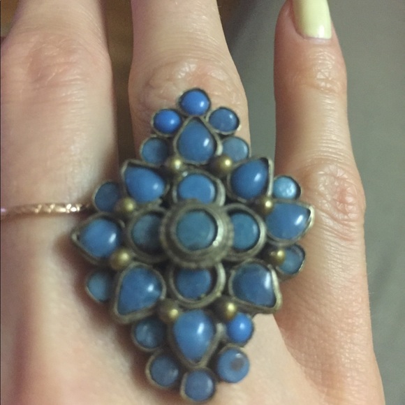 Vintage Stone Ring- Adjustable in size - Picture 5 of 5